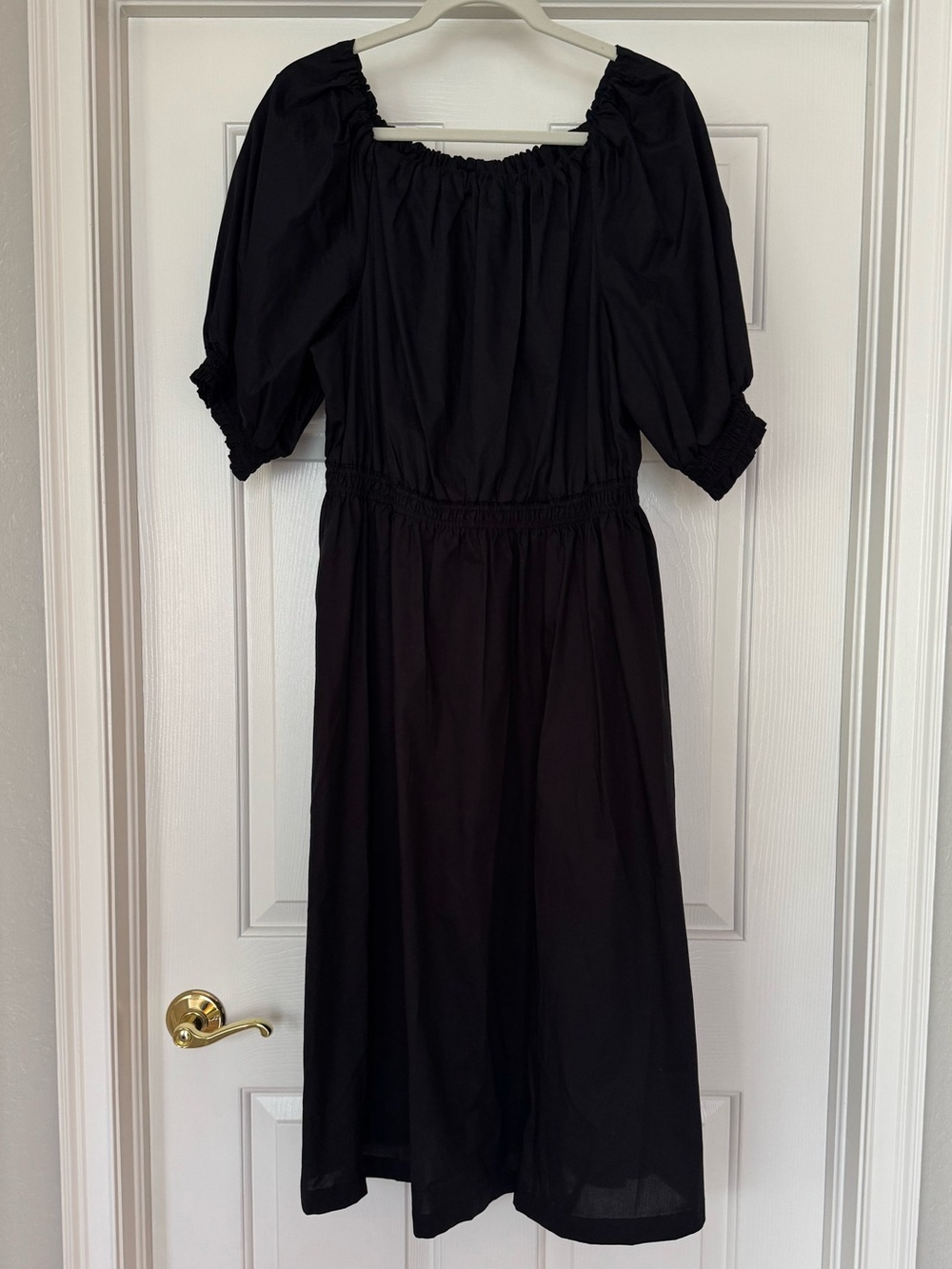 GAP Black Cotton Poplin Puff-Sleeve Midi Dress